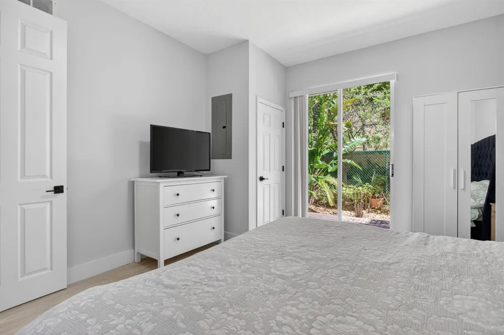 2457 NE 14th Street #2457 Pompano Beach, FL 33062