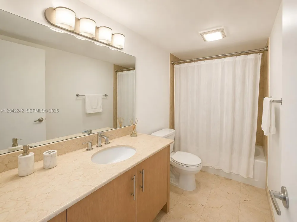 10275 Collins Ave #431 Bal Harbour, FL 33154
