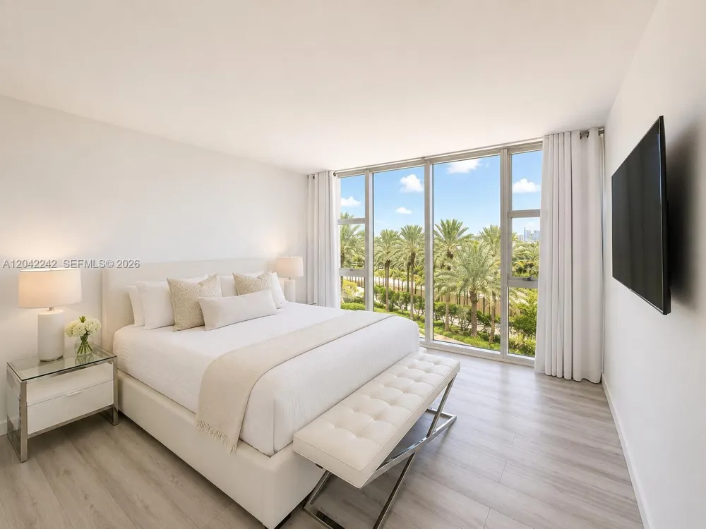 10275 Collins Ave #431 Bal Harbour, FL 33154