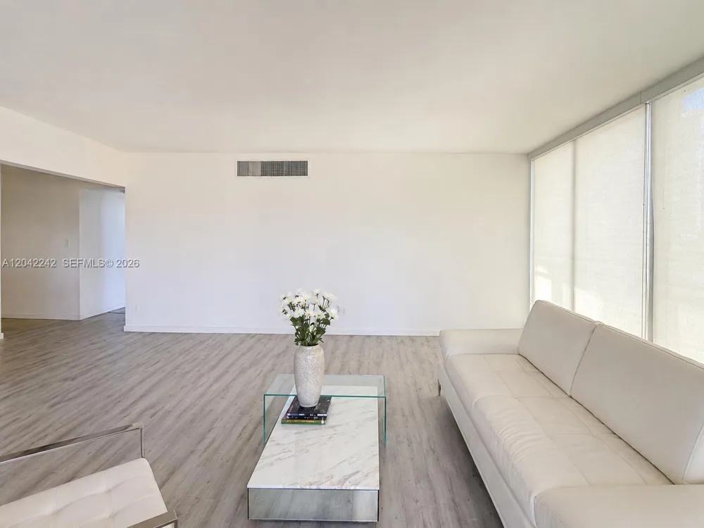 10275 Collins Ave #431 Bal Harbour, FL 33154