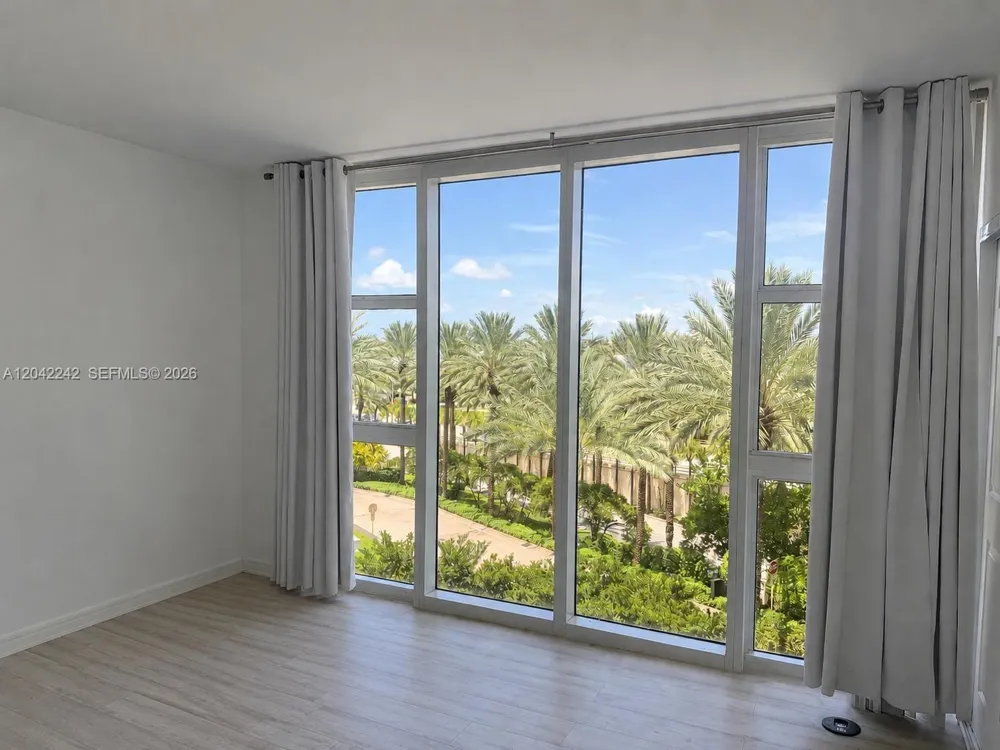 10275 Collins Ave #431 Bal Harbour, FL 33154