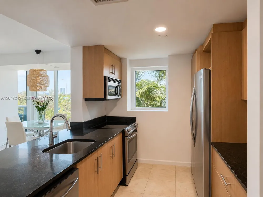 10275 Collins Ave #431 Bal Harbour, FL 33154
