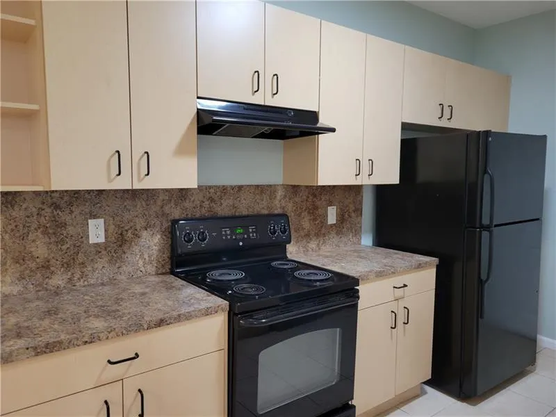 3569 Forest Hill Boulevard #117 Palm Springs, FL 33406