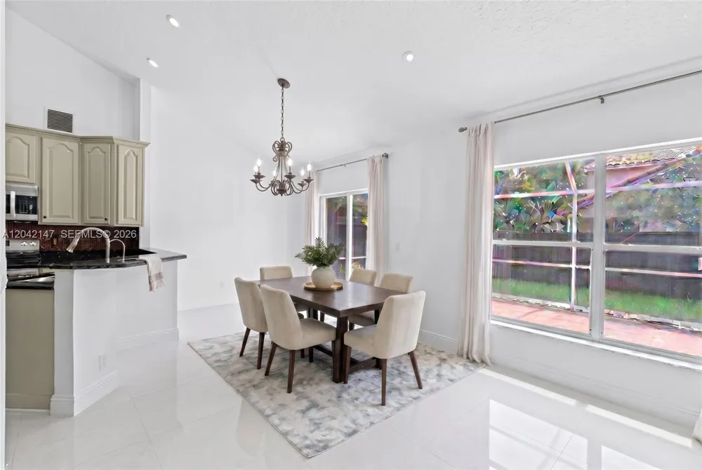 2722 Cayenne Ave Cooper City, FL 33026