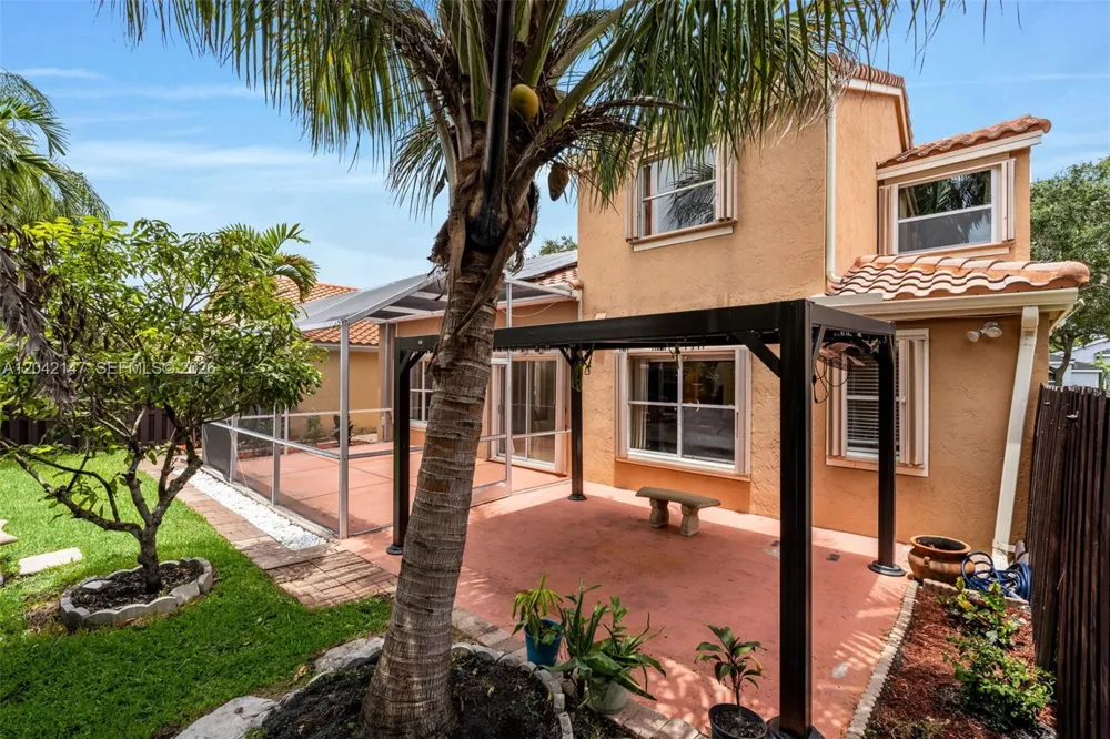 2722 Cayenne Ave Cooper City, FL 33026