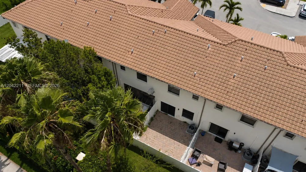 8954 W 35th Way Hialeah, FL 33018