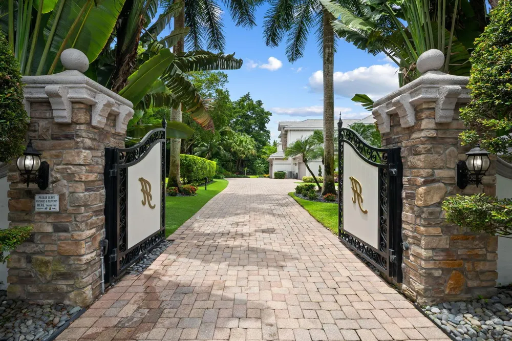 8950 NW 70th Court Parkland, FL 33067