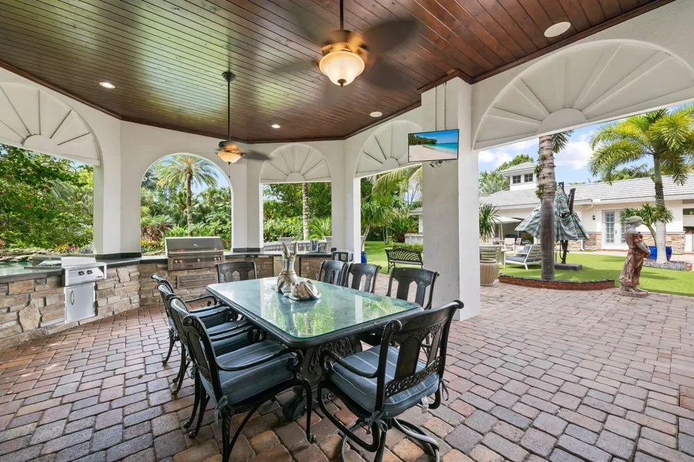8950 NW 70th Court Parkland, FL 33067