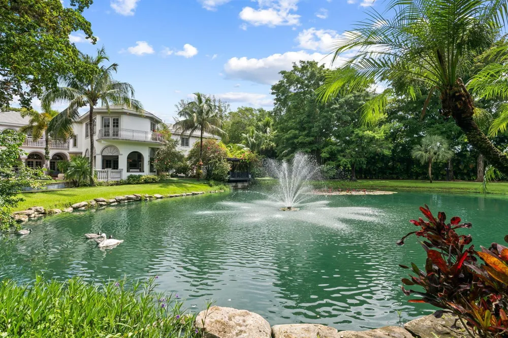 8950 NW 70th Court Parkland, FL 33067