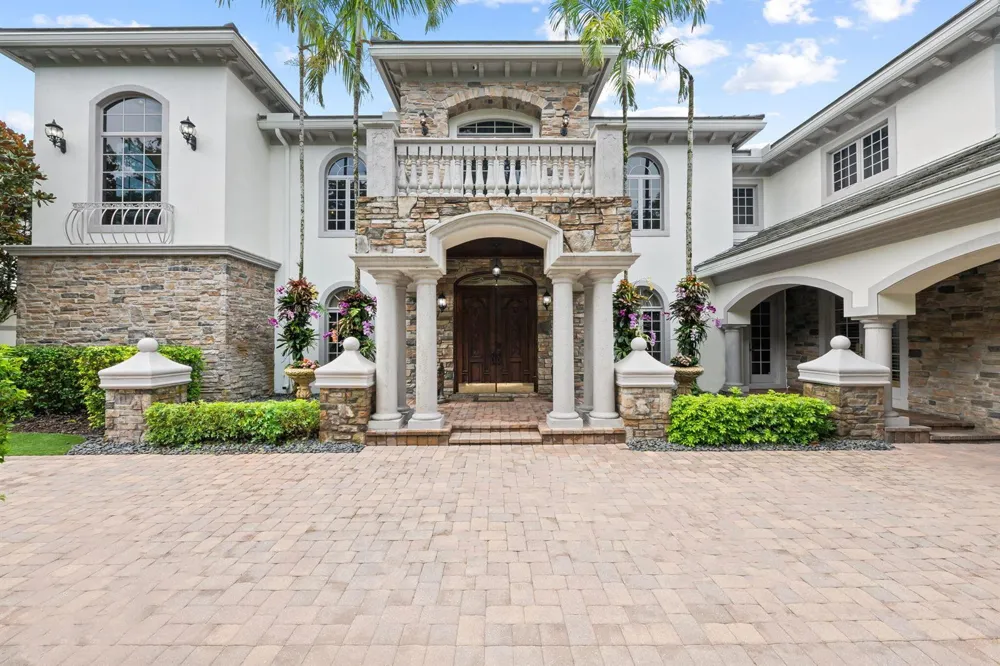 8950 NW 70th Court Parkland, FL 33067