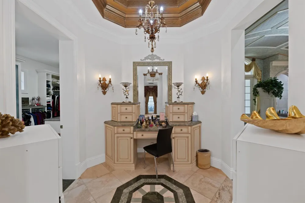 8950 NW 70th Court Parkland, FL 33067