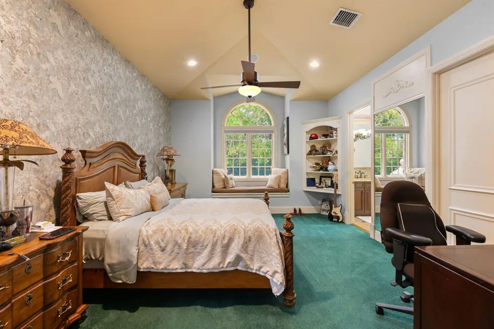 8950 NW 70th Court Parkland, FL 33067