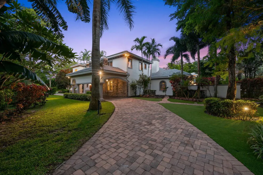 8950 NW 70th Court Parkland, FL 33067