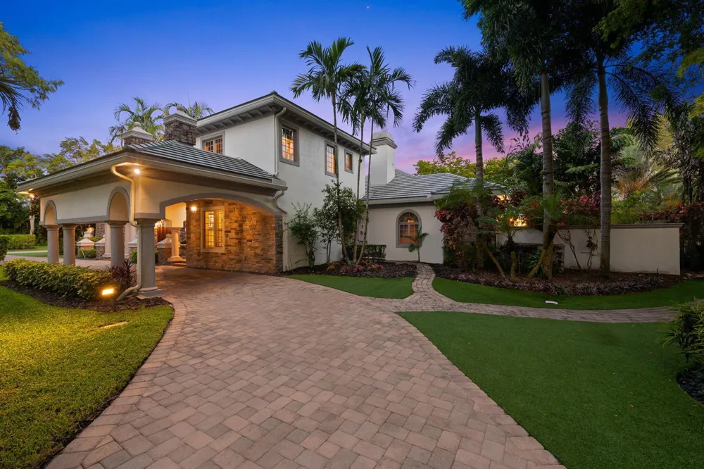 8950 NW 70th Court Parkland, FL 33067