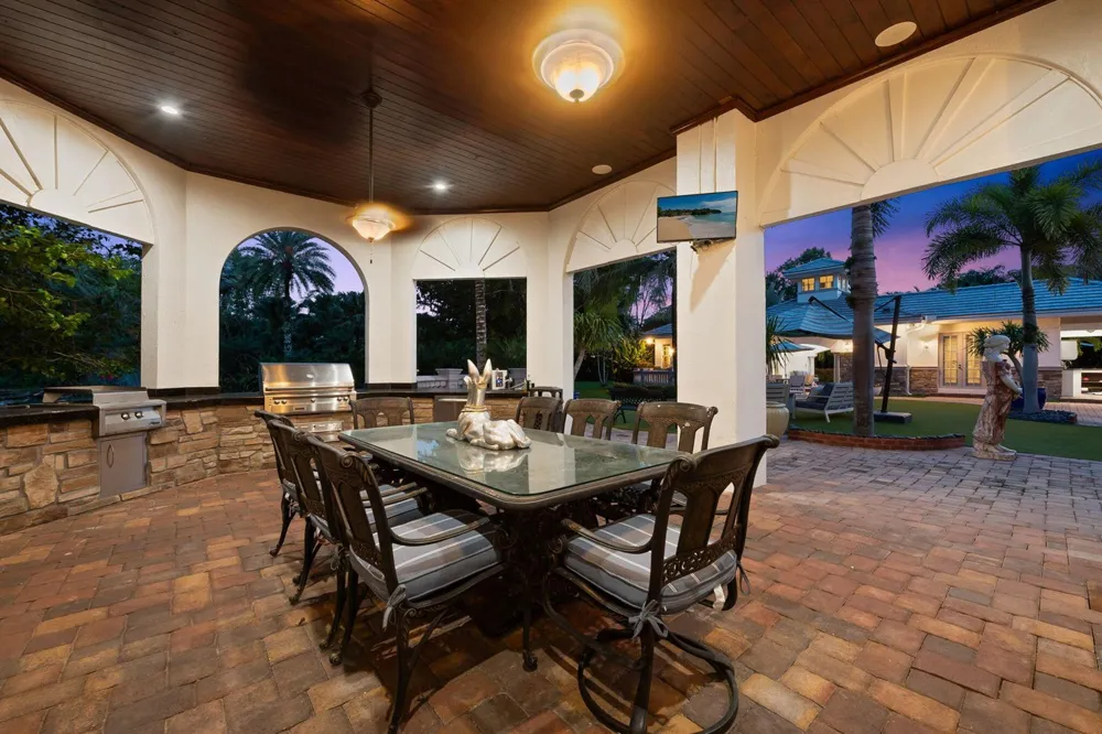 8950 NW 70th Court Parkland, FL 33067