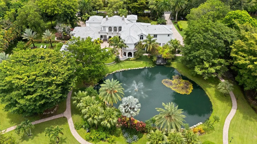 8950 NW 70th Court Parkland, FL 33067