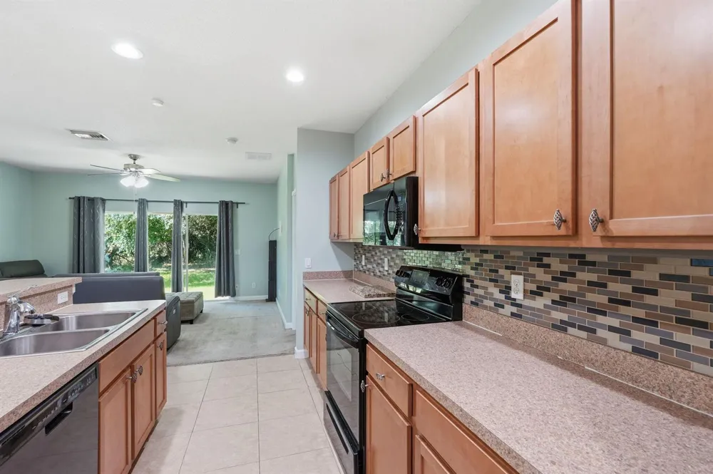 2551 Creekside Drive Fort Pierce, FL 34981