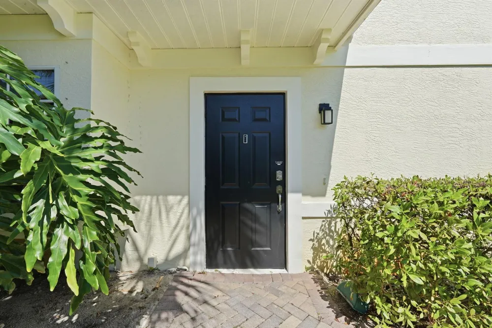 2551 Creekside Drive Fort Pierce, FL 34981