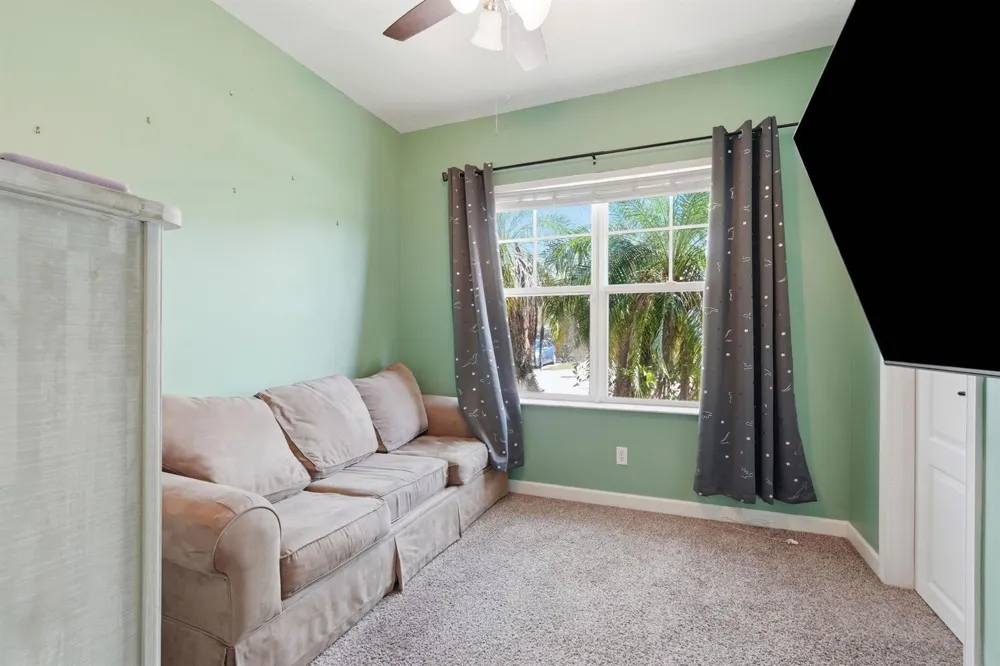 2551 Creekside Drive Fort Pierce, FL 34981