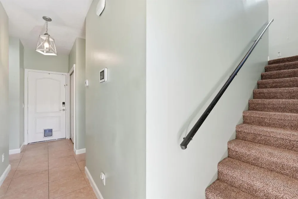 2551 Creekside Drive Fort Pierce, FL 34981