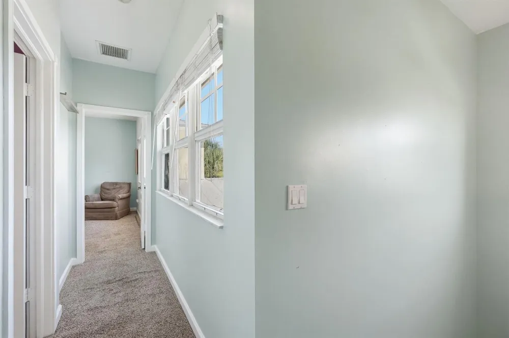 2551 Creekside Drive Fort Pierce, FL 34981
