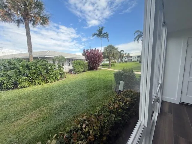 5520 Ocean Boulevard #111 Ocean Ridge, FL 33435
