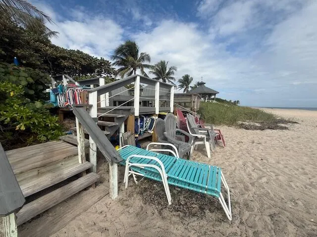 5520 Ocean Boulevard #111 Ocean Ridge, FL 33435