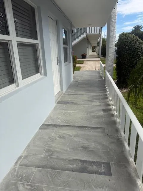 5520 Ocean Boulevard #111 Ocean Ridge, FL 33435