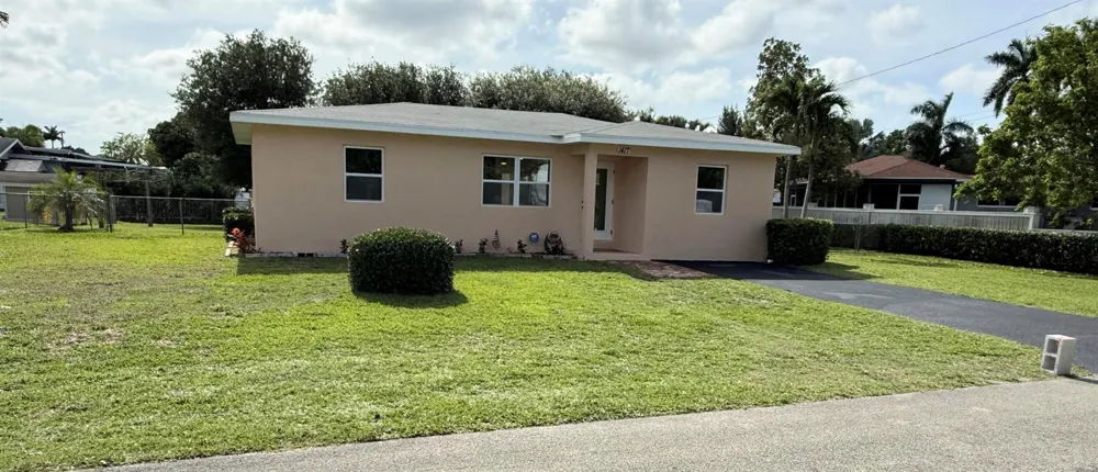 1417 Willow Road West Palm Beach, FL 33406