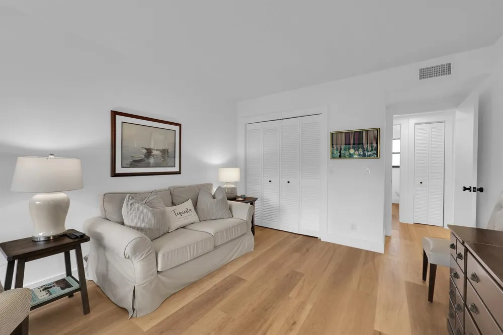 10 SE Turtle Creek Drive #Unit B Tequesta, FL 33469