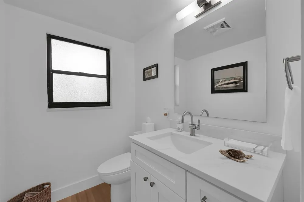 10 SE Turtle Creek Drive #Unit B Tequesta, FL 33469