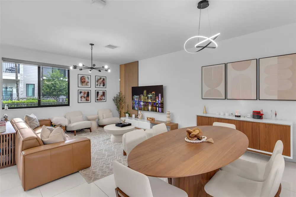 4963 NW 83rd Path #4963 Doral, FL 33166