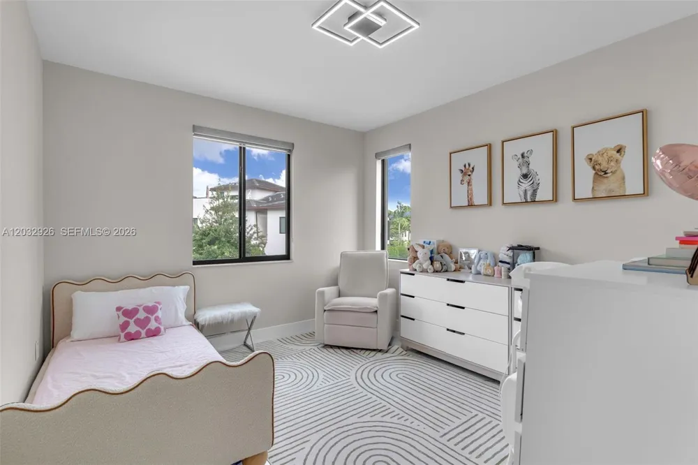 4963 NW 83rd Path #4963 Doral, FL 33166