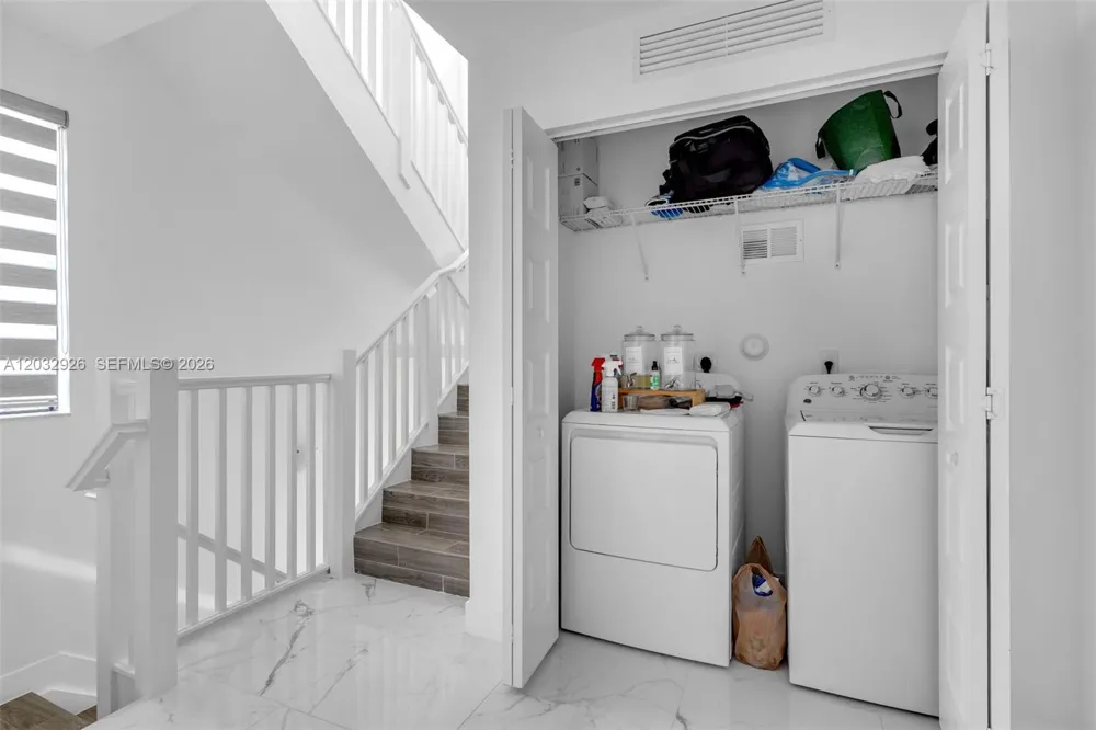 4963 NW 83rd Path #4963 Doral, FL 33166
