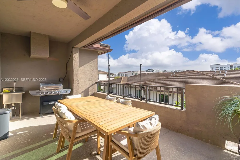 4963 NW 83rd Path #4963 Doral, FL 33166