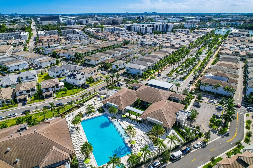 4963 NW 83rd Path #4963 Doral, FL 33166