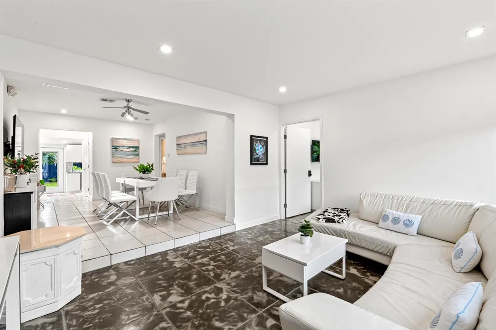 3305 NE 16th Court Fort Lauderdale, FL 33305