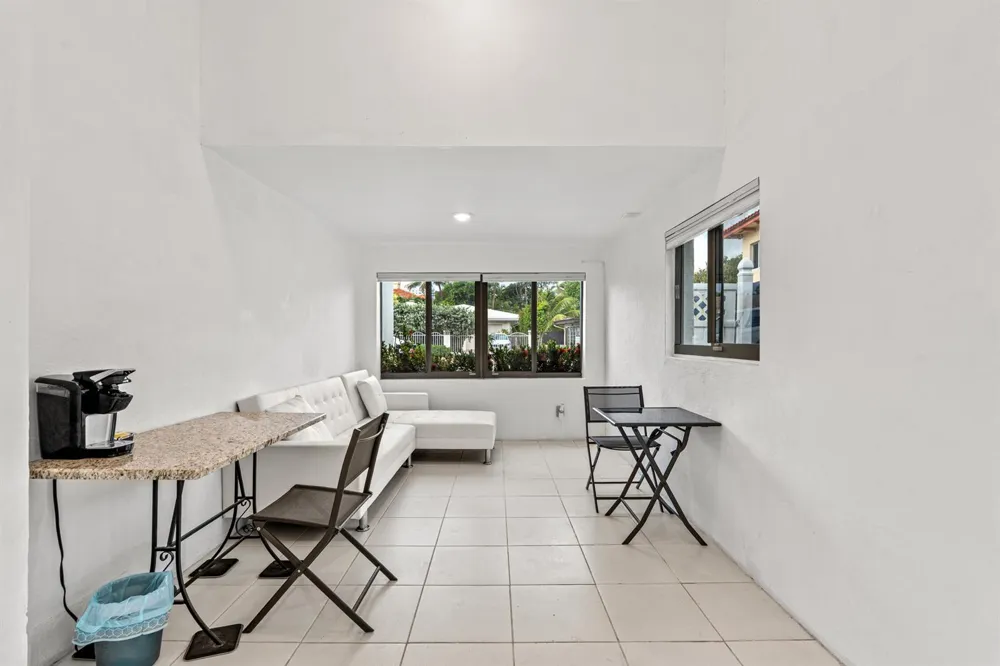 3305 NE 16th Court Fort Lauderdale, FL 33305