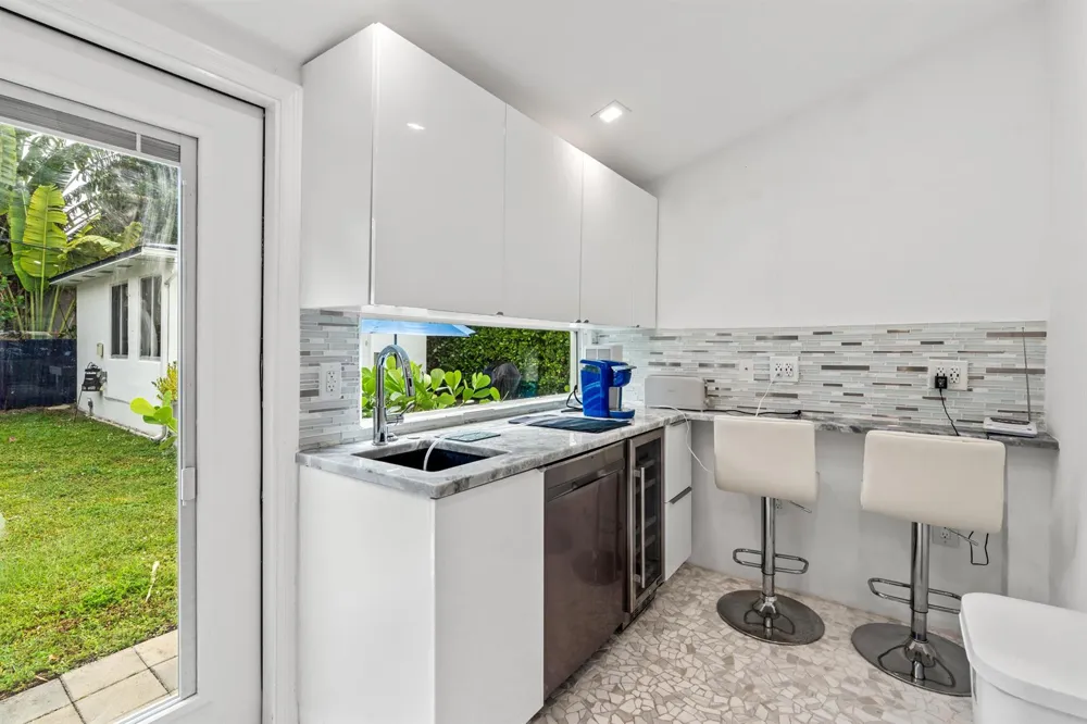 3305 NE 16th Court Fort Lauderdale, FL 33305