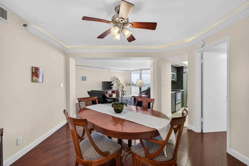 5200 Ocean Drive #1004 Singer Island, FL 33404