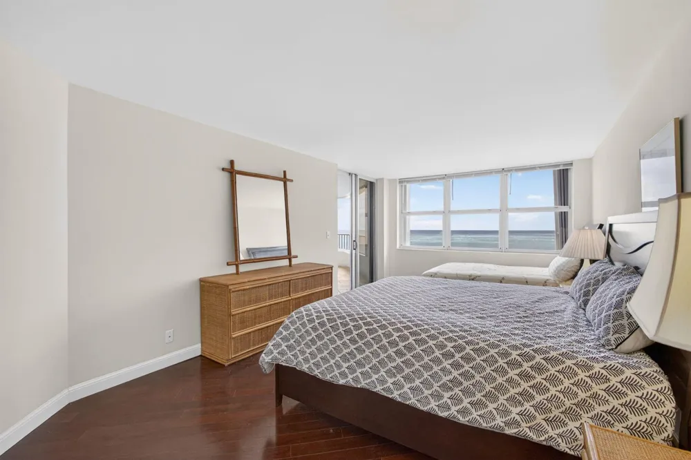 5200 Ocean Drive #1004 Singer Island, FL 33404