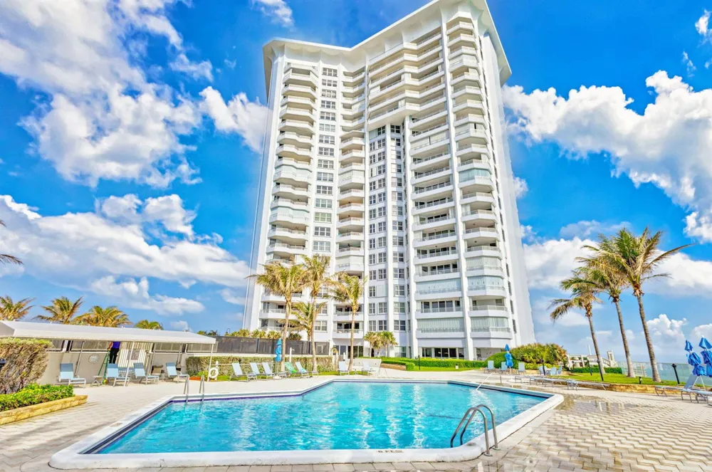 5200 Ocean Drive #1004 Singer Island, FL 33404
