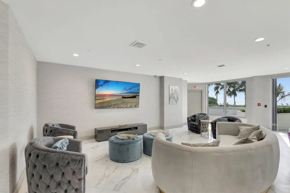 5200 Ocean Drive #1004 Singer Island, FL 33404