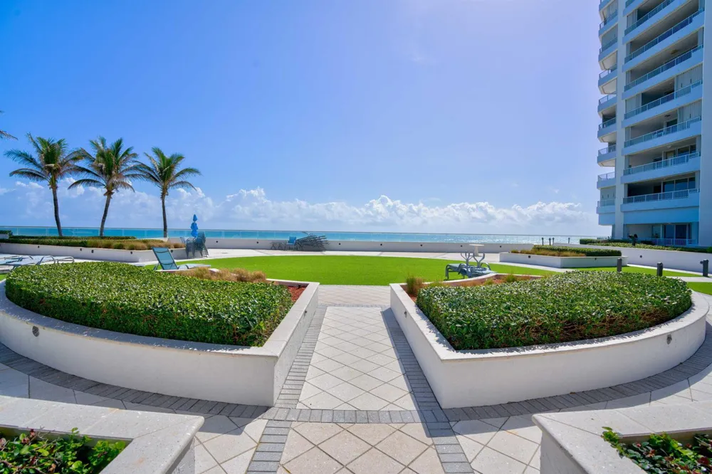 5200 Ocean Drive #1004 Singer Island, FL 33404