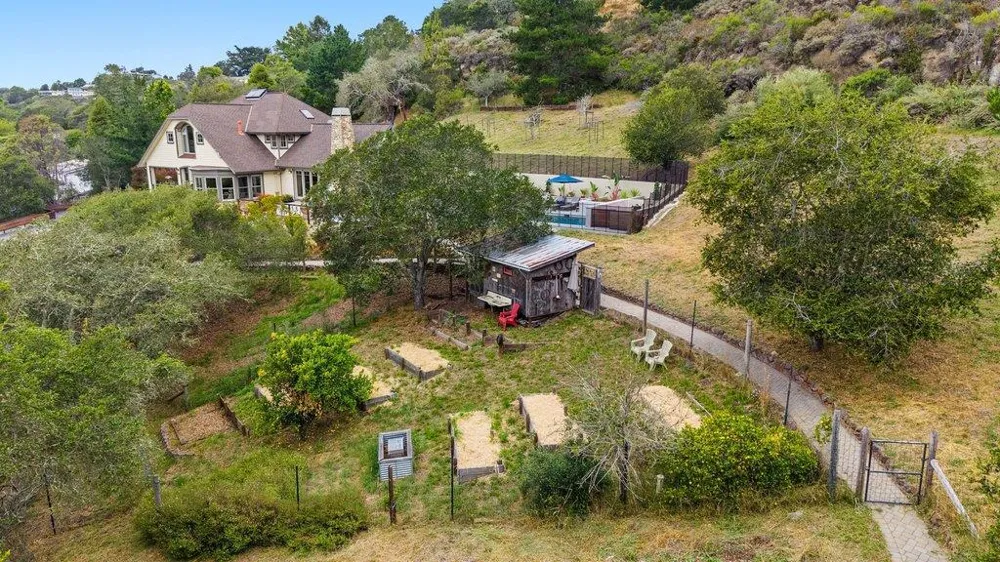 310 Hidden Valley Soquel, CA 95073