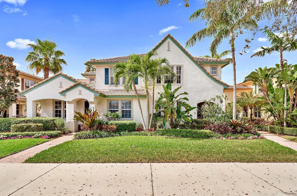 113 Evergrene Parkway #3-A Palm Beach Gardens, FL 33410