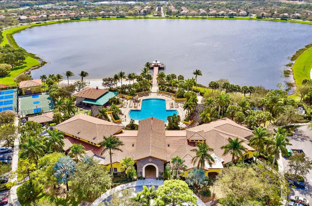 113 Evergrene Parkway #3-A Palm Beach Gardens, FL 33410