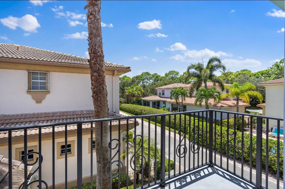 113 Evergrene Parkway #3-A Palm Beach Gardens, FL 33410