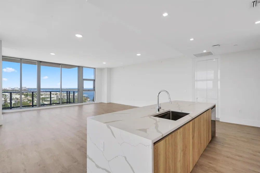 220 Lake Shore Drive #1823 Lake Park, FL 33403