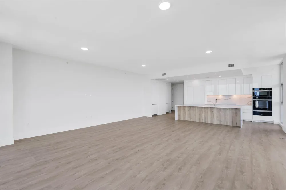 220 Lake Shore Drive #1823 Lake Park, FL 33403